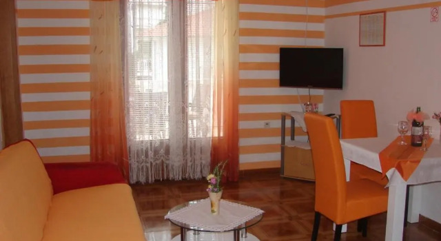 Apartmens Špiko, Забронировать Хостел Отели Хвара с парковкой, рядом с Church of the Holy Spirit Hvar, Парковка