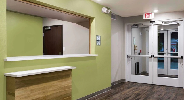 Extended Stay America Select Suites Tampa Brandon East, Boek Hotel Brandon Florida