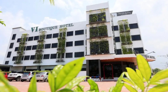 Четырёхместный номер Standard Vi Boutique Hotel