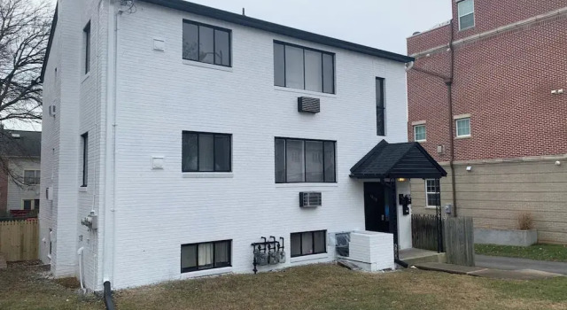 4206 Washington Blvd Condos, Забронировать Апартаменты/квартира Арлингтон 