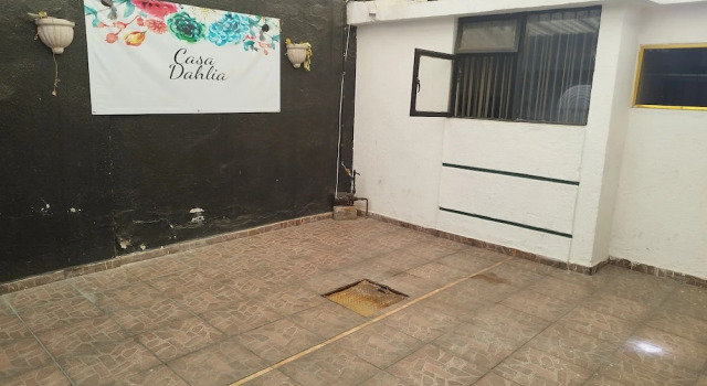 Dahlia House in Querétaro City, Забронировать Гостевой дом Отели Dolores с парковкой, Парковка