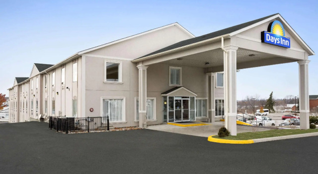 Кровать в общем номере Spark By Hilton Woodstock