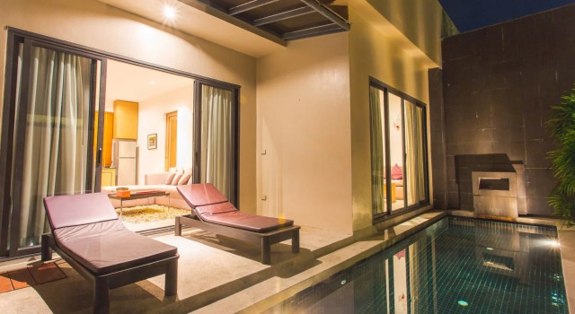 Seastone Pool Villa