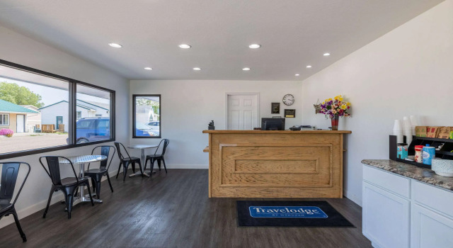 Travelodge by Wyndham Spirit Lake/Okoboji, Rezerwuj Hotel Hotele w Iowa z parkingiem, Parking