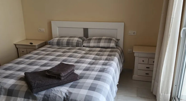 Beautiful 2 Bedroom Penthouse, Забронировать Апартаменты/квартира Отели Рокетас-де-Мар с парковкой, Парковка