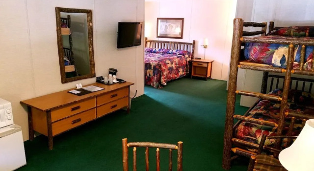 Rushmore Express & Suites, Забронировать Отель Кистон Wind Cave National Park