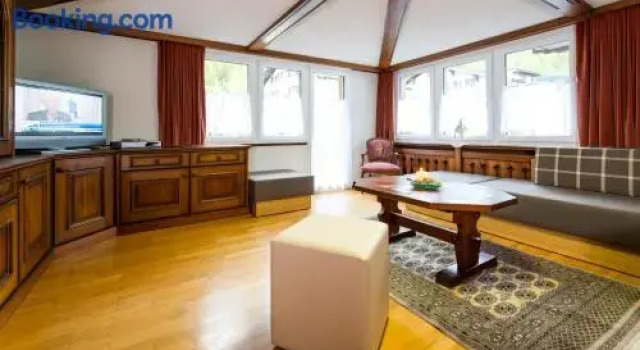 Chalet Alpenrösli, Prenota Appartamento Saas-Almagell 