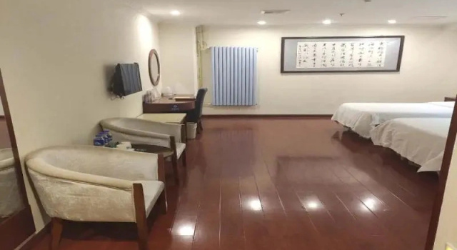Hilton Garden Inn Beijing Fengtai Xiaotun Road, Rezerwuj Hotel Hotele w Pekin z parkingiem, Parking