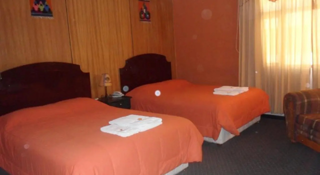 Standard Neljän hengen huone Hotel Sillustani Inn