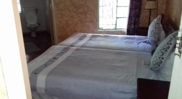 Mosi-ua-Tunya Lodge, Rezerwuj Hotel Hotele w Victoria Falls z basenem, Basen