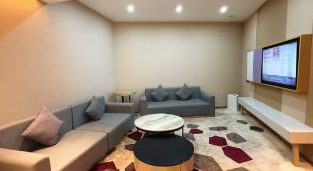 Люкс Business LAVANDE HOTELS (Qitaihe Passenger Terminal Store)