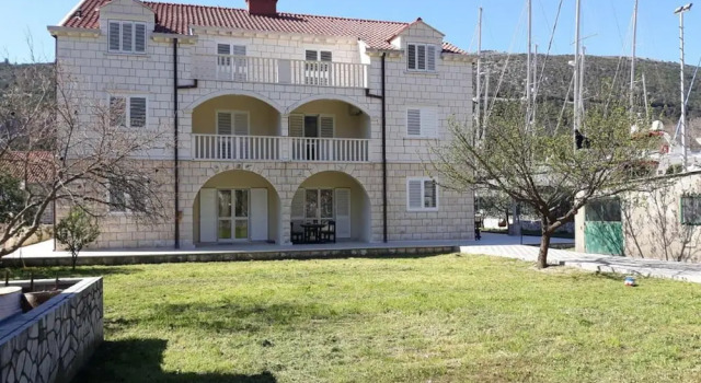 Apartments Lorena, Забронировать Апартаменты/квартира Комолац Дубровницко-Неретванская жупания