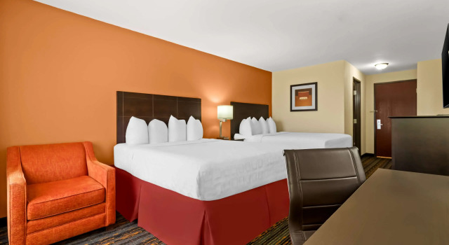 Четырёхместный номер Standard Best Western Kenosha Inn