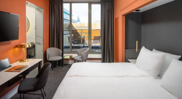 Двухместный номер Deluxe с балконом Van der Valk Hotel Hildesheim