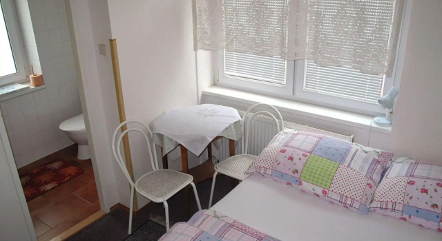 Pension Ingrid, Забронировать Отель Отели Чески-Крумлов с парковкой, рядом с House of the Dyed Cloth, Парковка