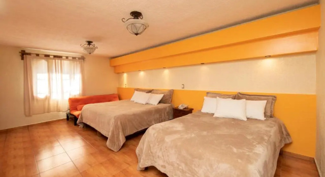 Четырёхместный номер Standard Gran Hotel El Encanto