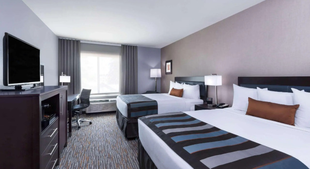 Четырёхместный номер Standard Wingate by Wyndham Sidney