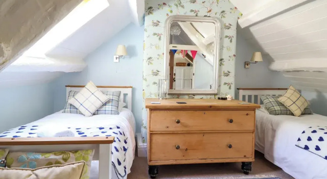 Hen Bopty, Book Hotel Fairbourne Snowdonia