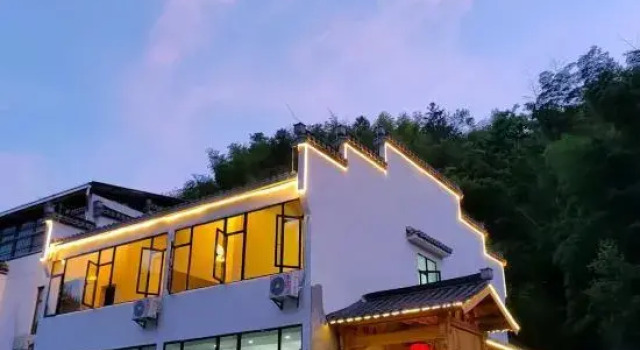 Yizhu Shanju Homestay (Xidi Scenic Area of Tourism, Huangshan), Prenota Hotel Hotel a Anhui con parcheggio, Parcheggio