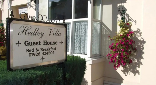 Hedley Villa Guest House, Забронировать Гостевой дом Отели в центре Ройал-Лемингтон-Спа с завтраком, отели в центре Ройал-Лемингтон-Спа с завтраком