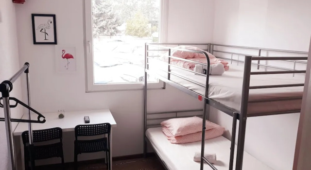 Nearby Airport Hostel, Varaa Hostelli Hostellit kohteessa Masovia, Hostelli