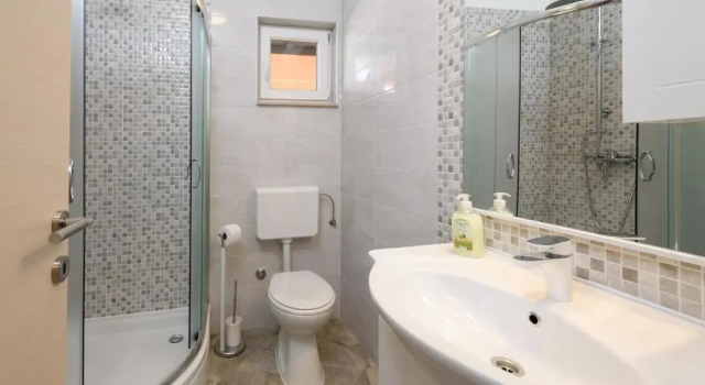 Студия Apartments Robi