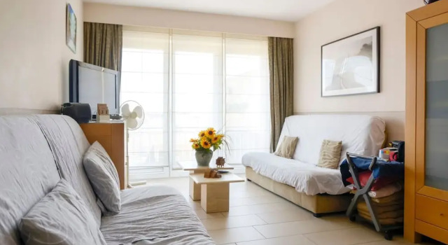 Апартаменты Simplistic Apartment in Blankenberghe near Belgium Pier