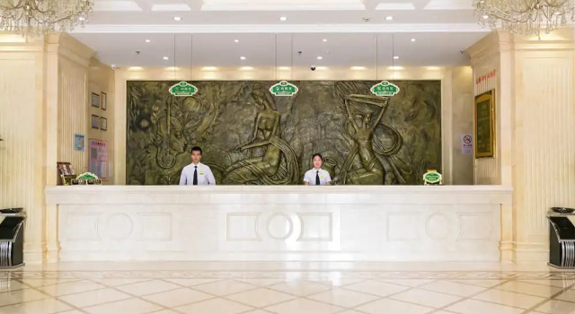 Vienna Hotel Shanghai Happy Valley, Rezervasyon Otel Songjiang Şanghay