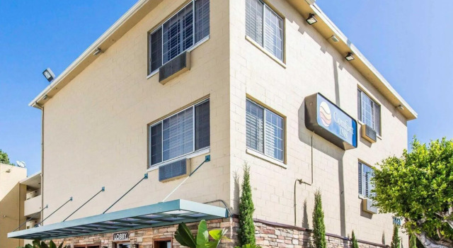 Comfort Inn Near the Sunset Strip