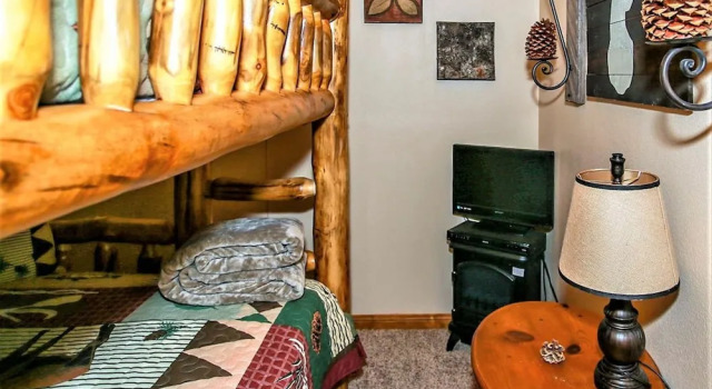 Fawnskin Pines-1844 by Big Bear Vacations, Забронировать Отель Фаунскин San Bernardino Mountains, рядом с Кемпинг Граут-Бэй