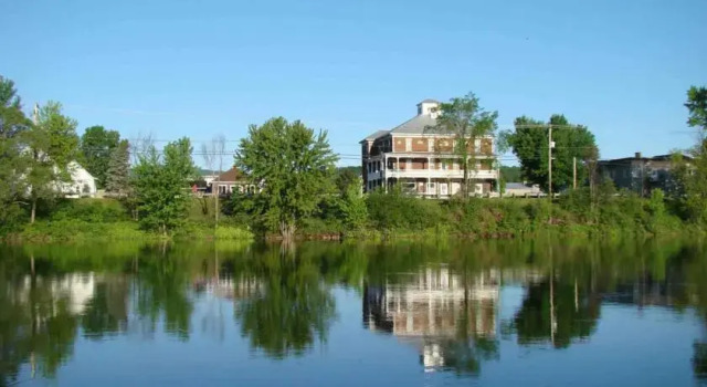 Auberge Chez Isaie, Rezervovat Hostel Ferme-Neuve Quebec