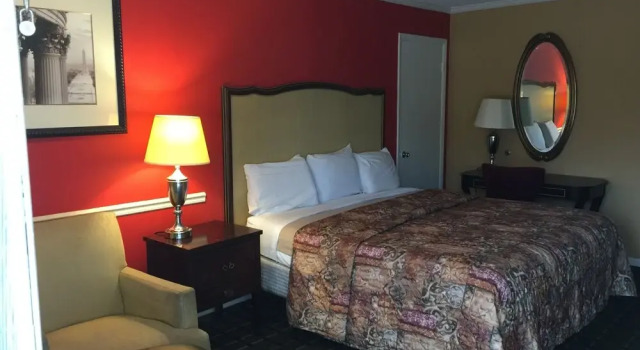 Номер Standard Stay Express Inn & Suites Demopolis