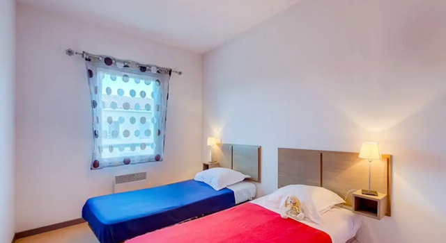 Vacancéole - Le Domaine d'Enserune, Book Hotel Colombiers Canal du Midi