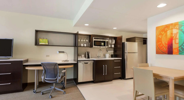 Двухместный люкс c 1 комнатой Home2 Suites by Hilton Tuscaloosa Downtown University Boulevard