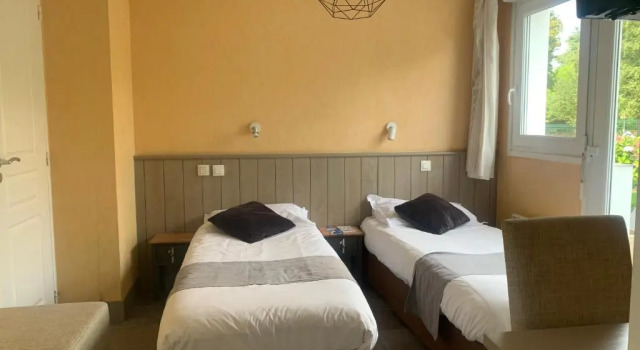 Семейный номер Standard BRIT HOTEL CONFORT Lannion vers Perros-Guirec