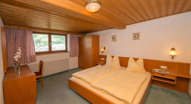 Appartement Kristall, Забронировать Апартаменты/квартира Отели Целль-ам-Зе с парковкой, рядом с Подъемник Areitbahn, Парковка