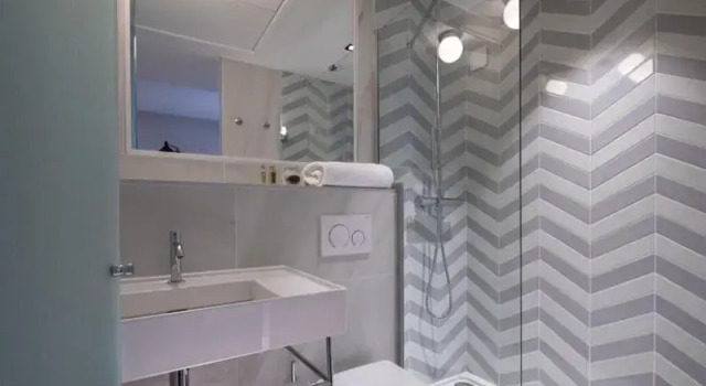 Четырёхместный номер Adjacent Hôtel Maxim Quartier Latin