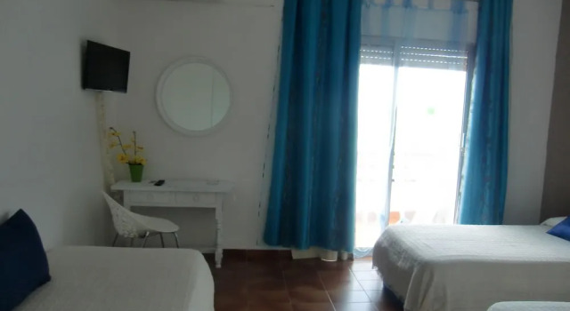 Трёхместный номер Standard с балконом Hotel Plaza Miami