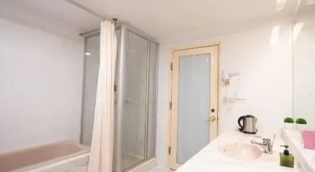 Трёхместный номер Deluxe Ohotel