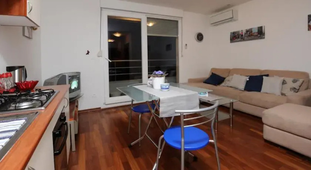 Summer Beach Apartments, Prenota Appartamento Splitska 