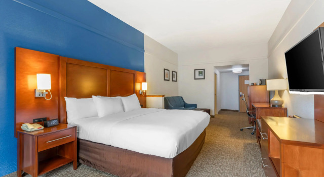 Двухместный люкс Business Comfort Suites Longmont