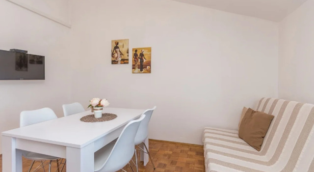 Apartment Lucija, Забронировать Апартаменты/квартира Отели Биоград-на-Мору с парковкой, рядом с Kornati Marina, Парковка