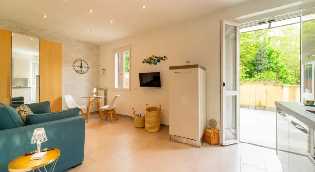 Lobelia Apartment with Terrace, Prenota Appartamento Cernobbio Como