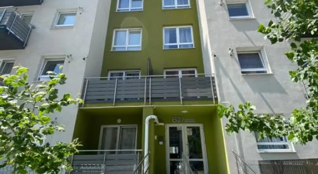 Tâmpa View Cosy flat 2
