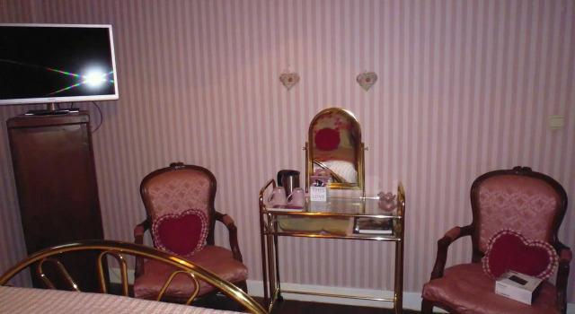B&B De Vijf Zuilen, Забронировать Отель Отели Брюгге 3 звезды, рядом с Guido Gezelle Museum, 3*