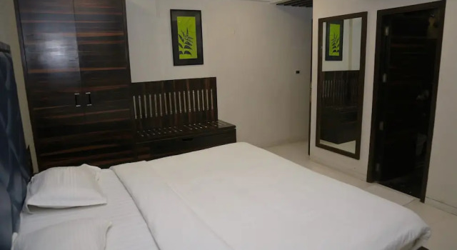 Двухместный номер Superior Ginger Ahmedabad, Satellite
