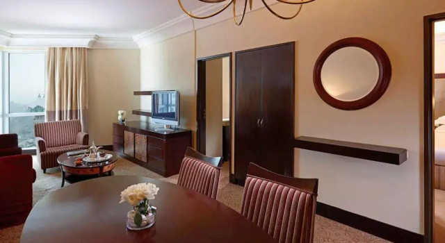 Четырёхместный люкс Presidential Classic Partial Kaaba View Zamzam Pullman Makkah