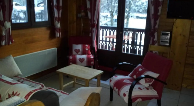 Appartement les Carroz dArraches, Prenota Appartamento Hotel a Alvernia con parcheggio, Parcheggio