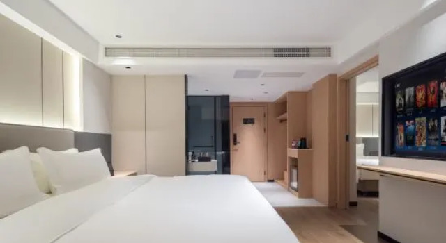 Люкс Grand Holiday Inn Express Ledong Bohao (Folo Town)
