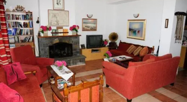 Hotel Hagiati, Book Hotel Chorefto 